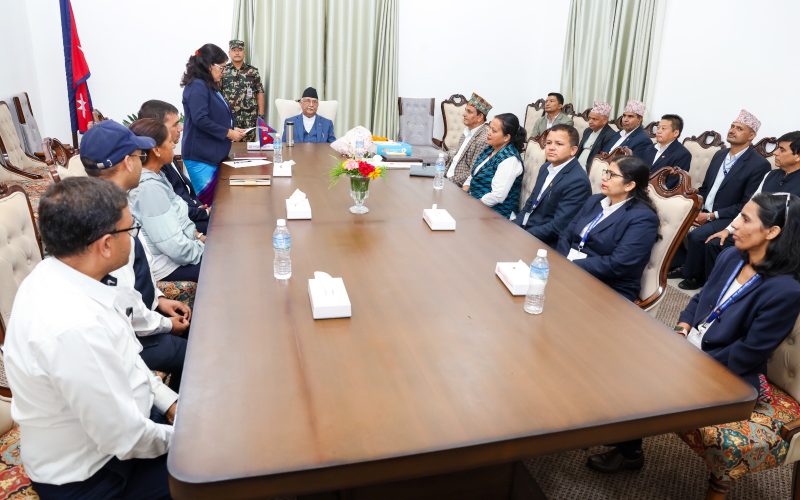 ‘हेलो सरकार’ प्रभावकारी बनाउन प्रधानमन्त्रीको चासो