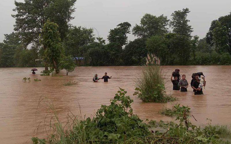 महाकाली नदीमा पानीको बहाव घट्दोः बाढी विस्थापित अझै घर फर्कन सकेनन्