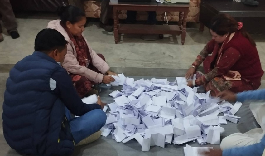 कैलालीबाट एमालेका २६ जना महाधिवेशन प्रतिनिधि छानिए