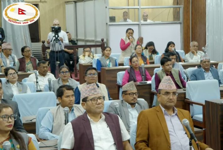 प्रदेश सरकारले सांसदलाई बाढ्यो बजेट